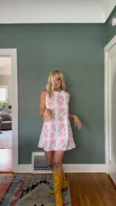 Spring sleeveless dress with pink flowers