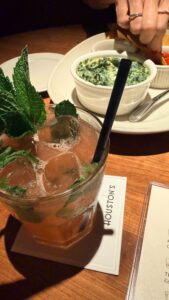 Houston's Restaurant Pasadena Date Ideas