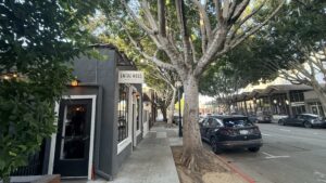 Entre Nous French Bistro Pasadena Date Ideas