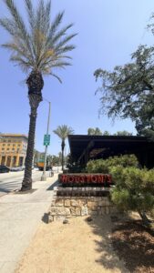 Lunch at Houston's (A Pasadena Girl's Day Tradition) Pasadena Girl's Guide